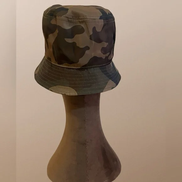 Camouflage nylon bucket hat - Picture 3 of 5